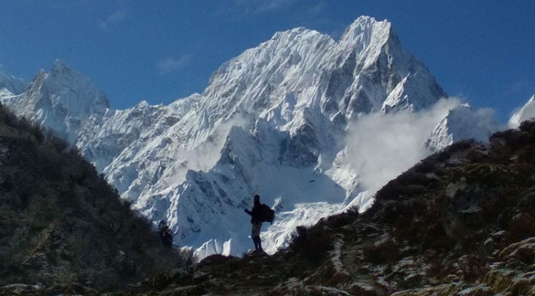 Trekking to Everest: